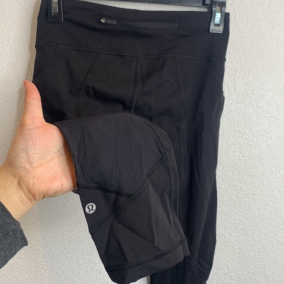 Lululemon pace revival 22” size 4 - Picture 3 of 10